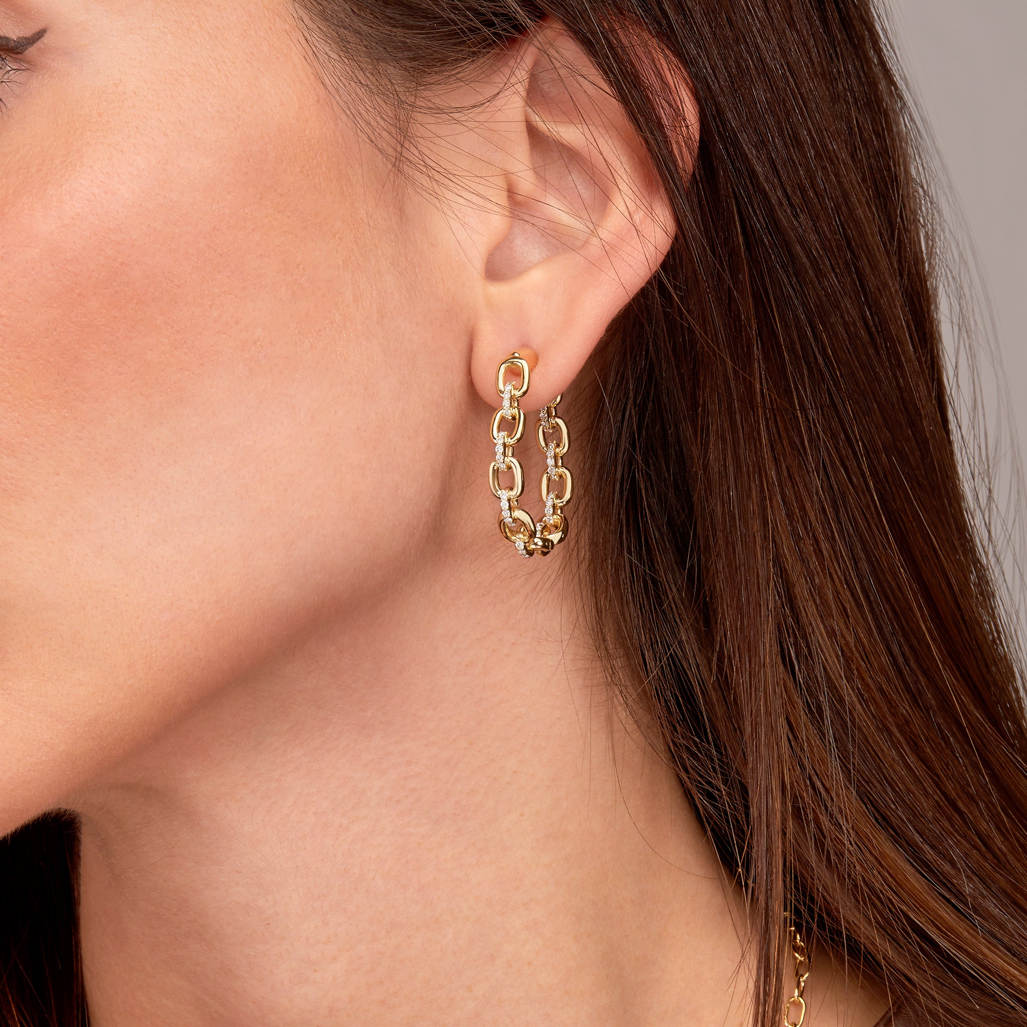 Fulanda Horsebit Diamond Link Hoop Earrings SM displayed on Model
