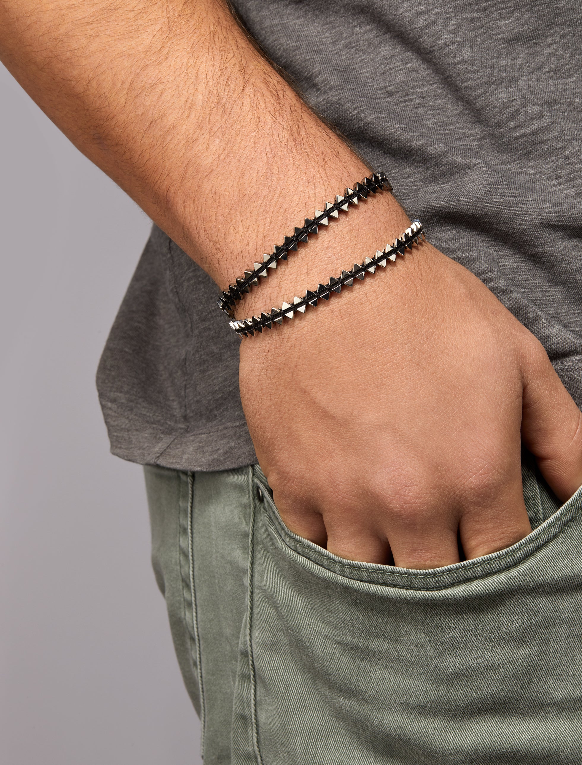 Stylish Black Anchor Bracelet for Men - Le long du Tage